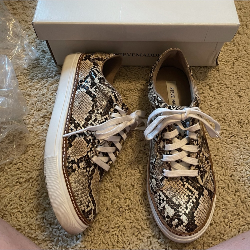 Steve Madden sneakers